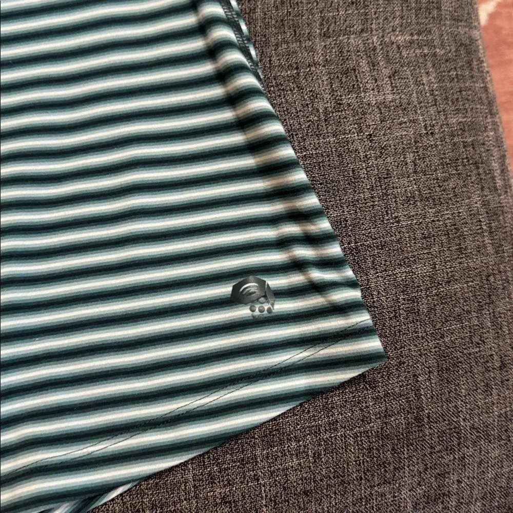 Mountain Hardwear Butterlicious Stripe ½ Zip Pullover – Women’s XL